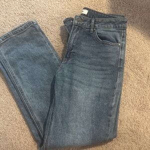 Women's Straight-Leg Jeans in Medium Blue